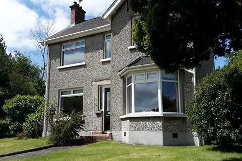 Επικοινωνία με το Hallmount House - Belfast